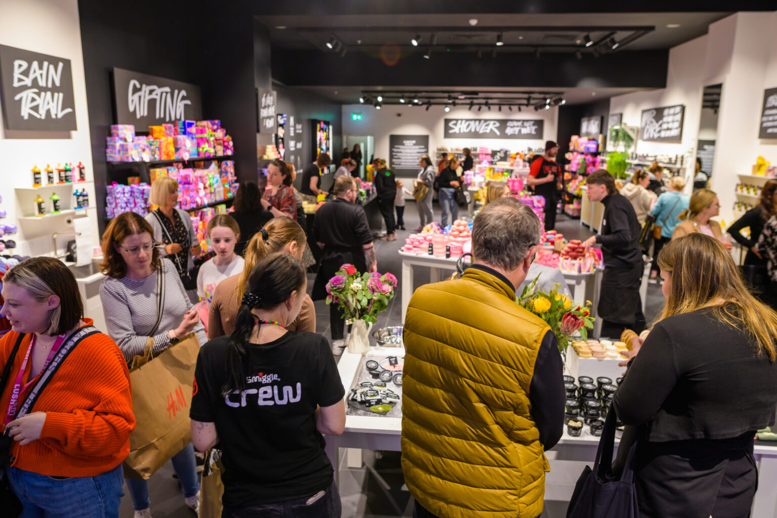 Lush's biggest shop in Ireland in Dundrum is now open!